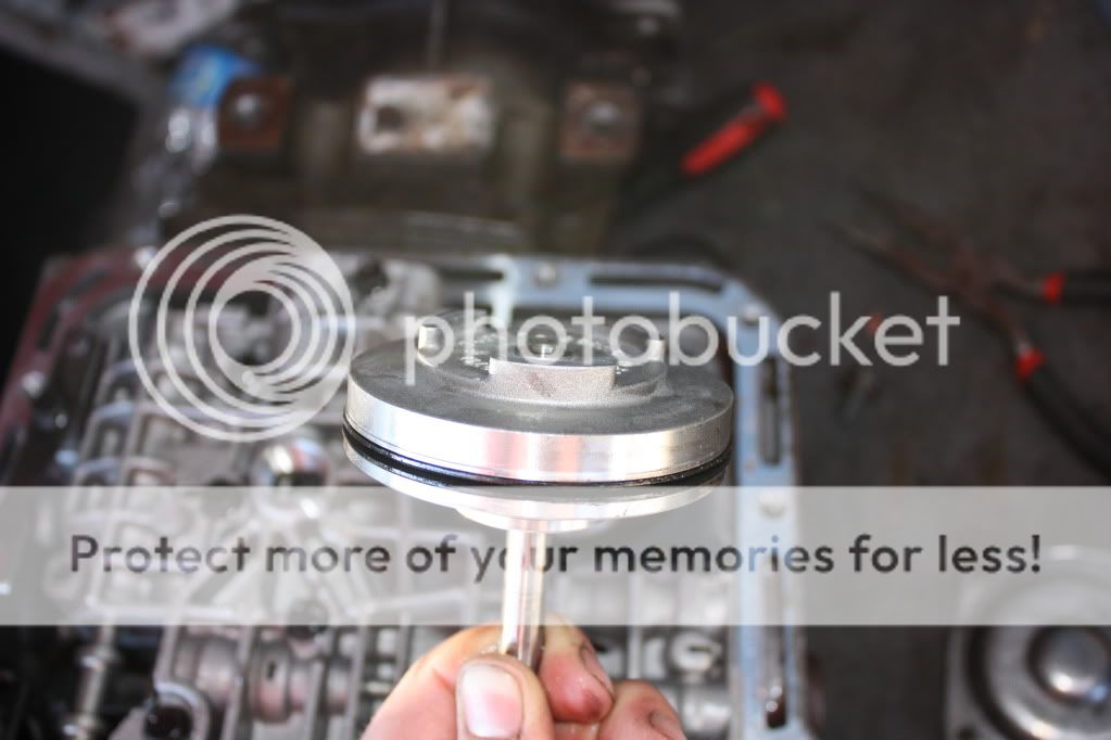 A4LD reverse servo dring seal install (how to) Ford Explorer and